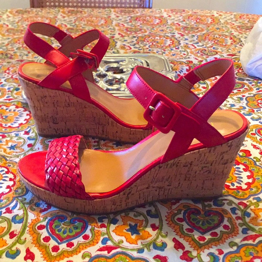 Nine West Size 8 Orange woven wedge sandals